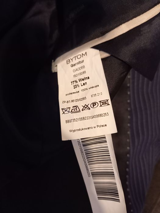 Garnitur Bytom 77% wełna/23% len. 182/100 cm. Podwójny slim.