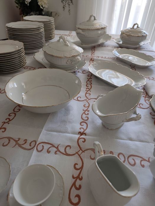 Serviço Completo Vista Alegre (Jantar, Chá e Café) – Peças Impecáveis