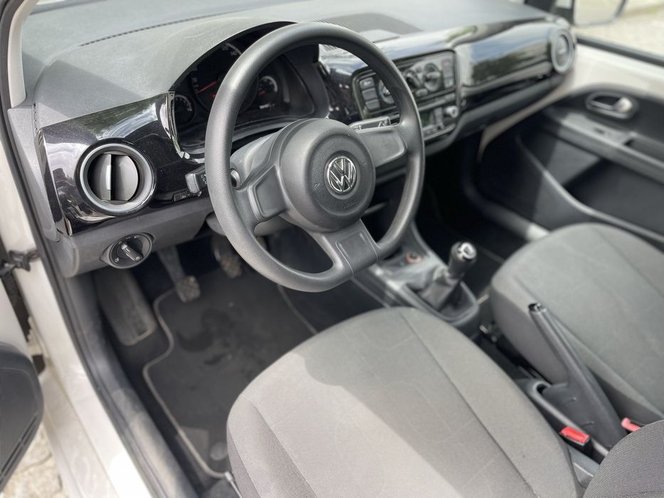 Volkswagen Up 1.0