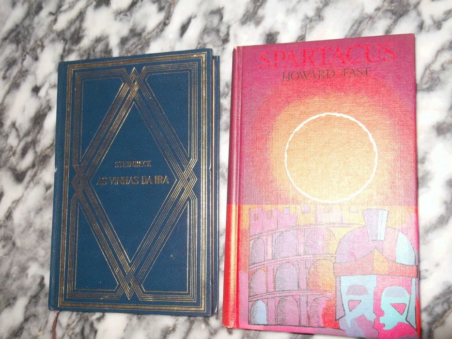Livros com vários anos
