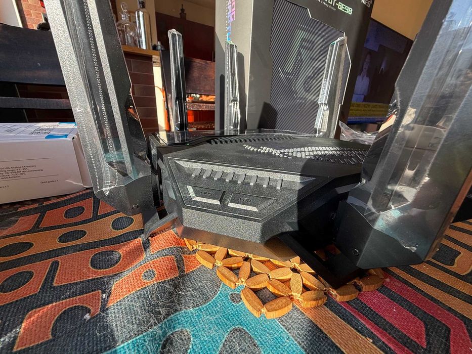 Router ASUS ROG GT-BE98 ( WiFi7 )