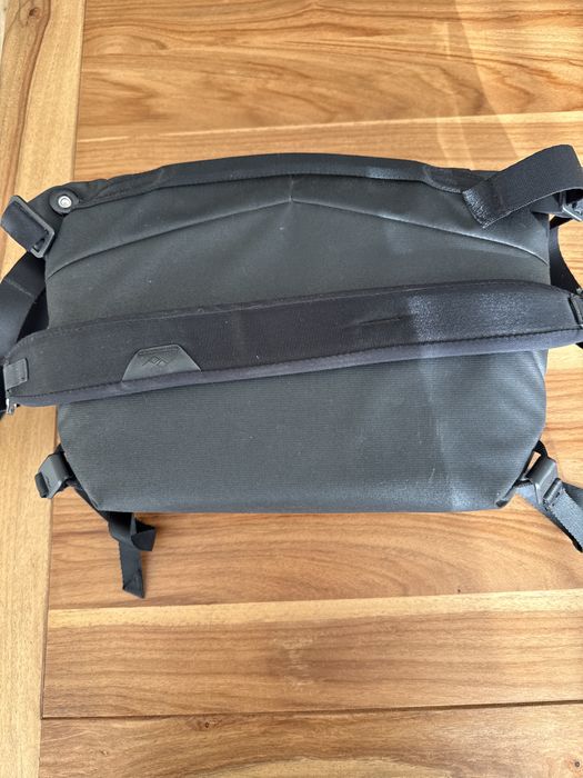 Peak Design Everyday Sling 6L