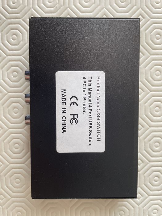 Comutador USB 2.0 (1 aparelho para 4 computadores)