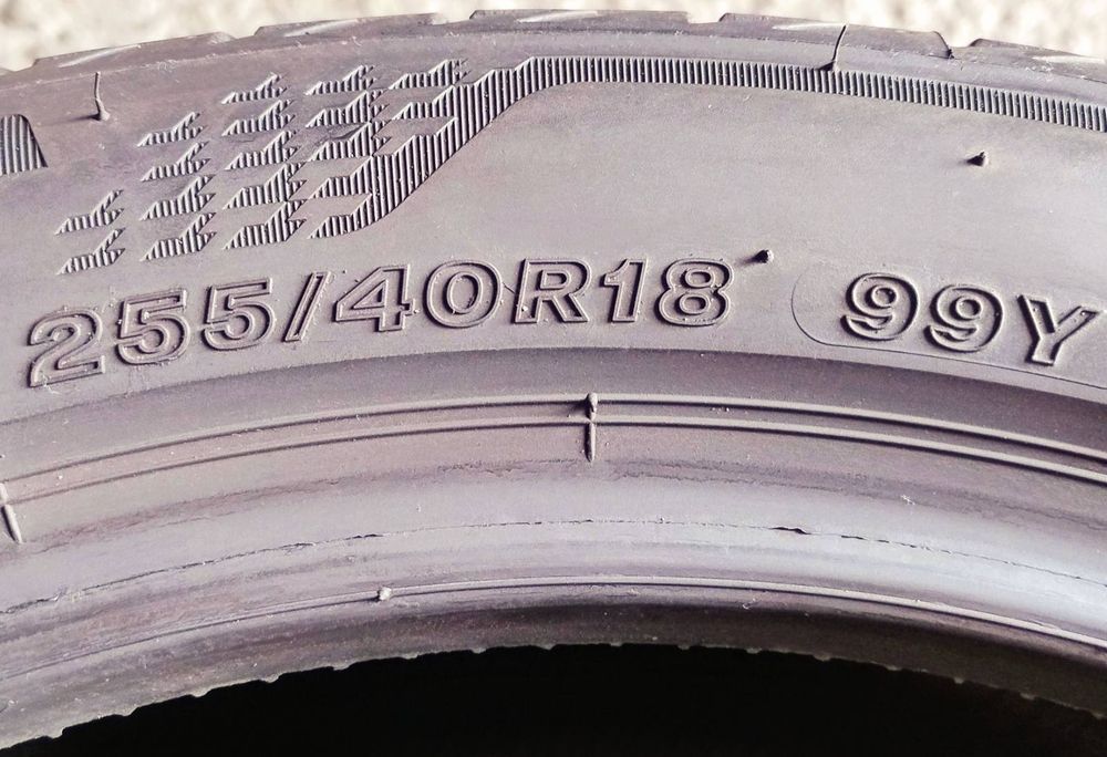 Шини літні R18 255/40 Bridgestone Turanza T005