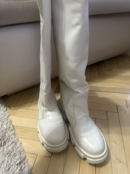 Сапоги високі білі світлі