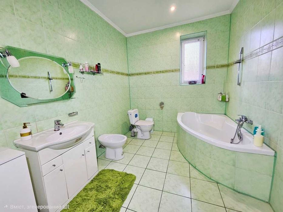 Продається добротний цегляний будинок на околиці м.Стрий...