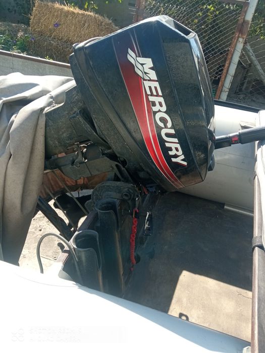 Моторна лодка, лодочний мотор