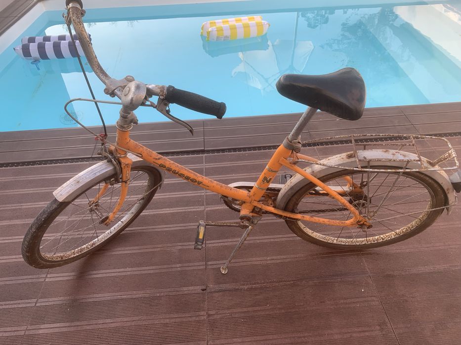 Bicicleta antiga peugeot