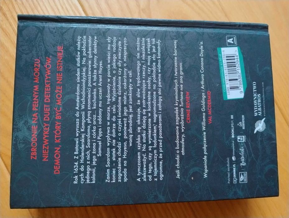Książka "Demon i mroczna toń", Stuart Turton