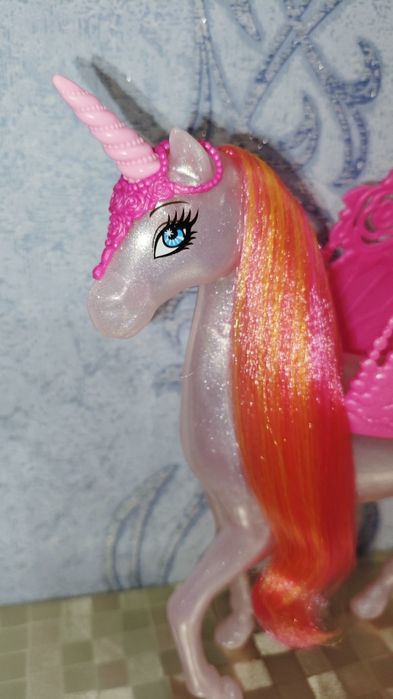 Єдиноріг (пегас, кінь, поні, алікорн) Barbie Mattel перламутровий