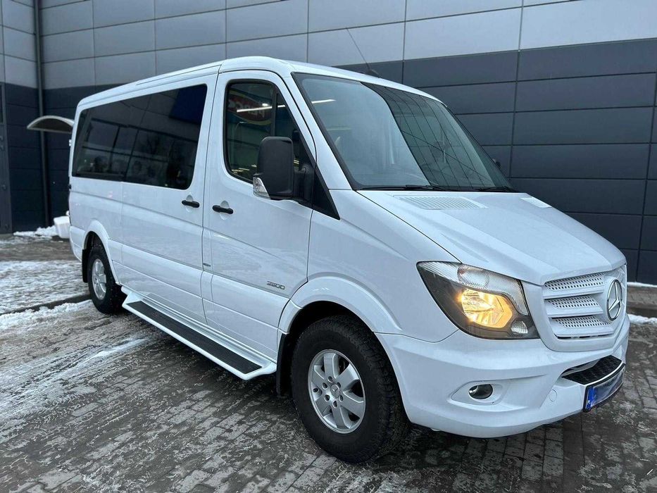 Wynajem Busa 9 osobowy Mercedes-Benz Sprinter 2500 Automat Diesel