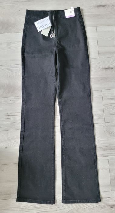 NOWE SPODNIE DAMSKIE rozmiar 38 nie używane CZARNE Jeans ze streczem