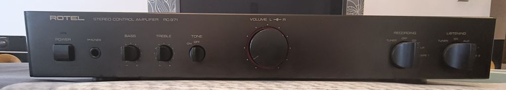 Przedwzmacniacz Rotel RC 971