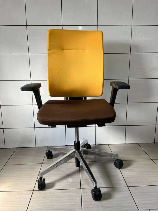 PROMO Fotel biurowy obrotowy Profim Xenon 10STL P61PU DUŻA ILOŚĆ