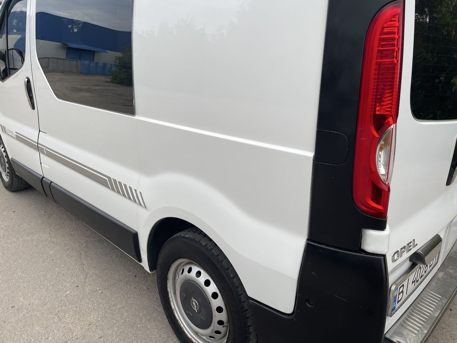 Продам Opel Vivaro