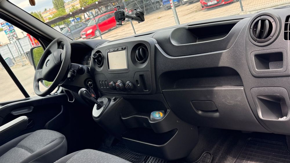 Opel Movano
