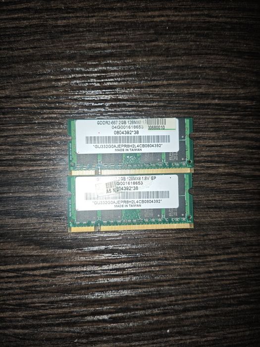 Пам'ять для ноутбуків So-dimm DDR2 667 2 Gb + 2 Gb