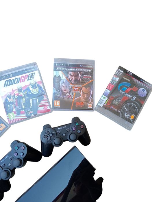 Pack PlayStation 3 Fat + 3 Comandos + 8 Jogos