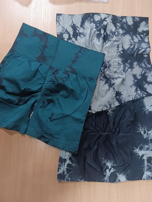 Лосинки та шорти пуш-ап єфект