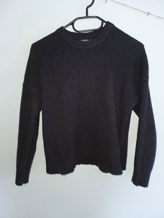 Ciemnoszary sweter