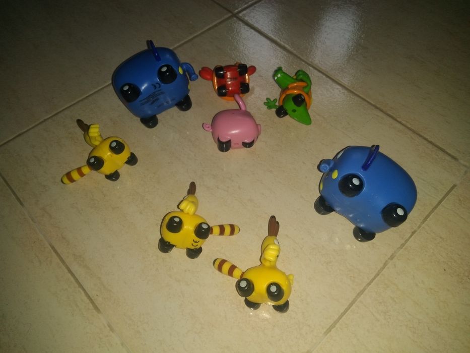 Figuras/bonecos de "Selva sobre rodas" para brincar ou colecionar