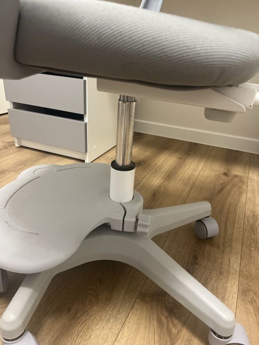 Стіл пимьмовий в ідеальному стані