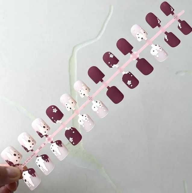 Накладні нігті тіпси матові короткі квадратні 24шт