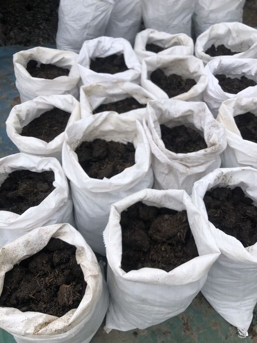 Перегной навоз коровий чернозем песок Зил Камаз мешок