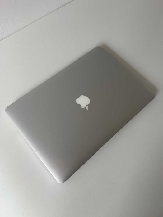 MacBook Pro Retina 15" Late 2013 i7 2.3GHz 16GB NVIDIA + Carregador + Mala