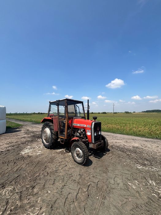 Massey Ferguson 255