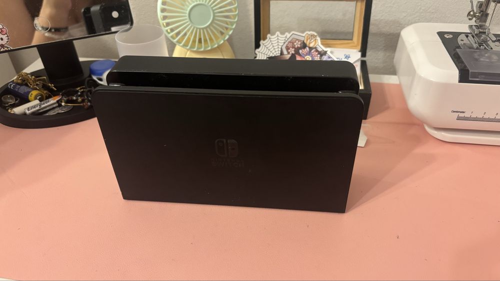 Nintendo Switch OLED - Com Caixa, acessórios e jogos incluido