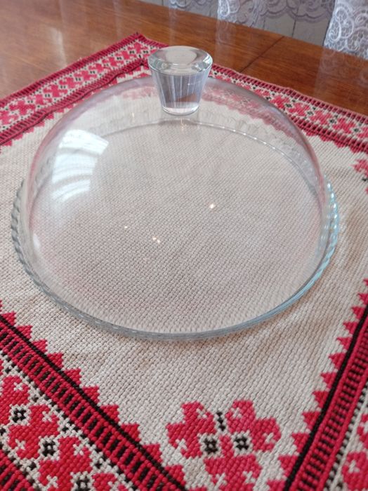 Блюдо, тортівниця