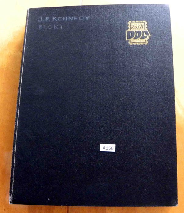 Klaser ze znaczkami, znaczki pocztowe A156