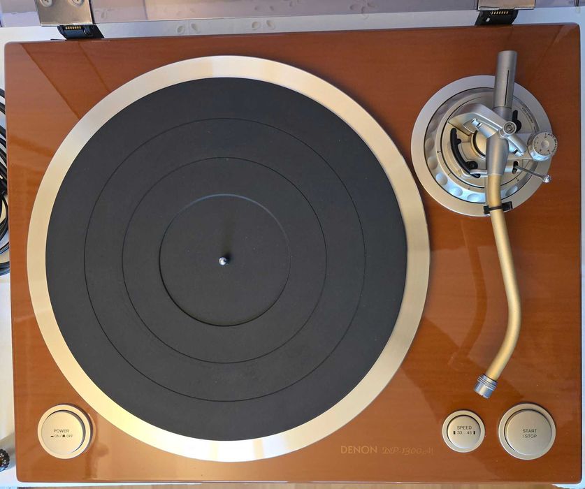 gramofon Denon DP-1300M z akcesoriami, stan gabinetowy