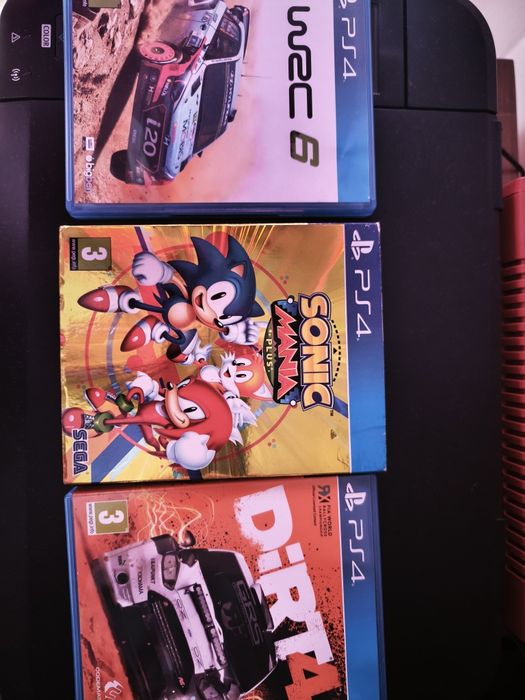 Playstation 4 com 3 jogos
