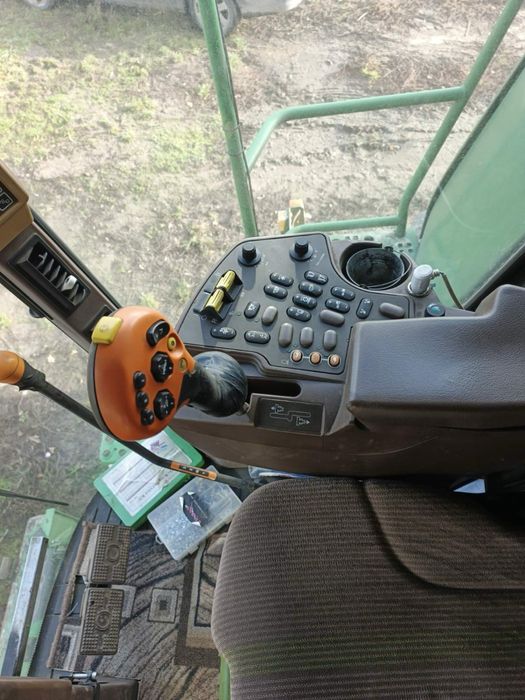 Комбаєн JOHN Deere STS 9880i