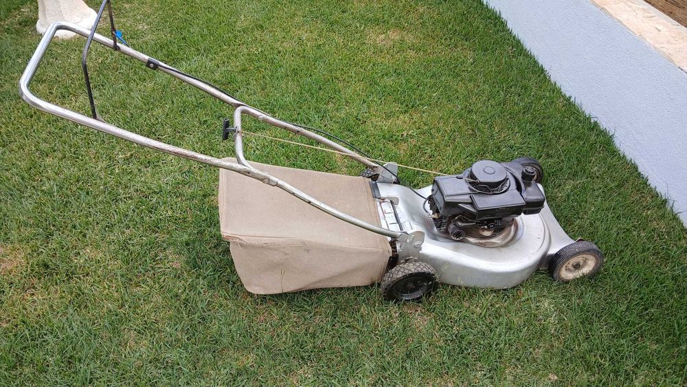 Vendo corta relvas 4 cv