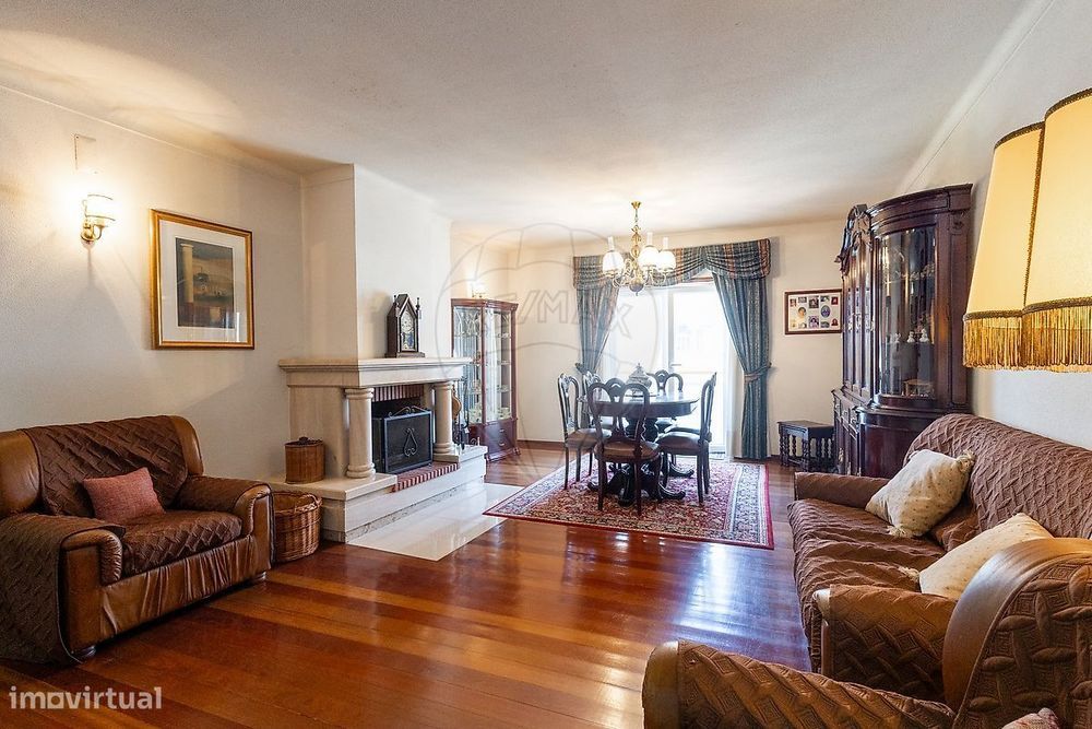 Apartamento T4 para venda