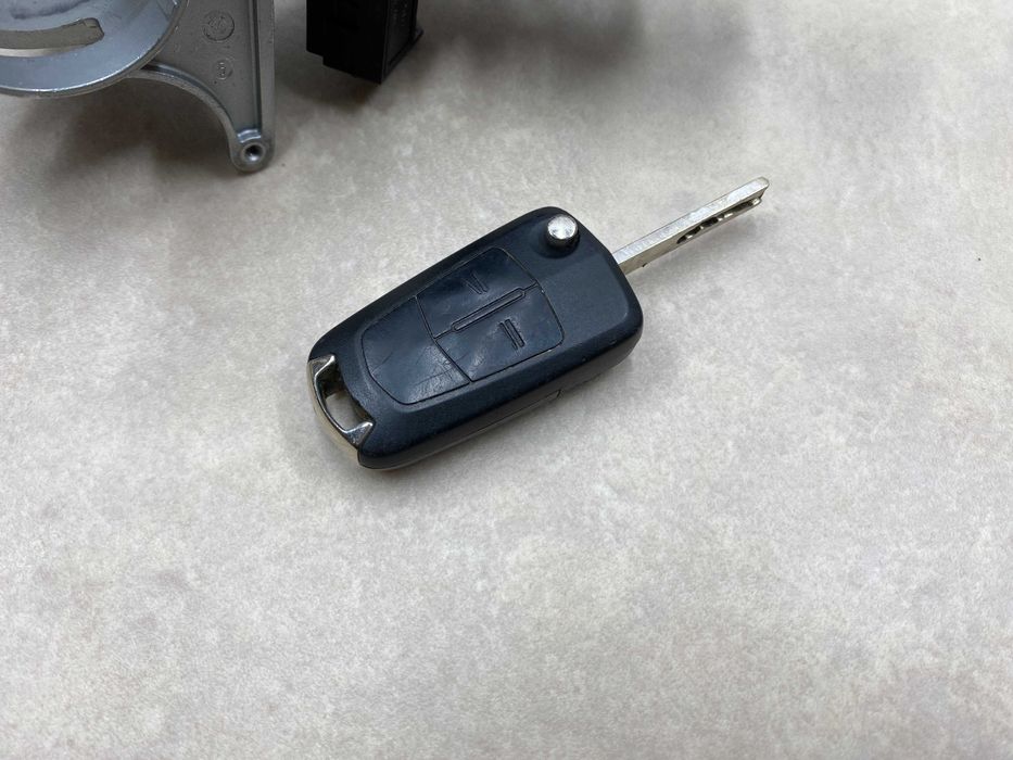 Замок запалювання Opel Astra H/Zafira B