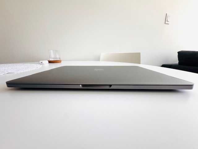 Portátil Apple Macbook Pro 13", em excelente estado