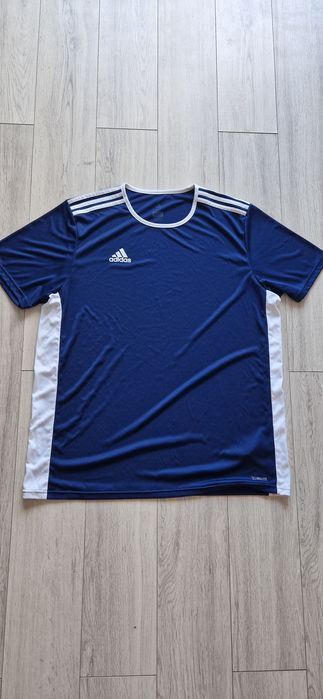 Adidas  XL.      .