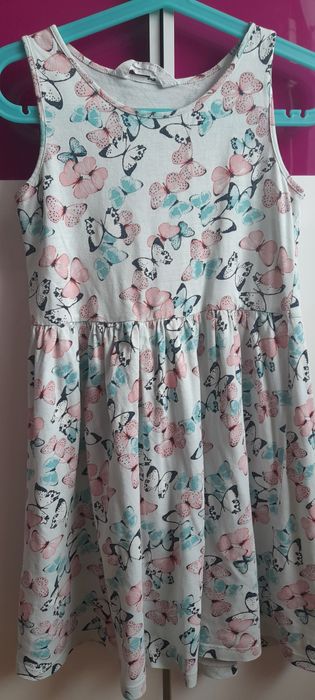Sukienka rozm. 122/128