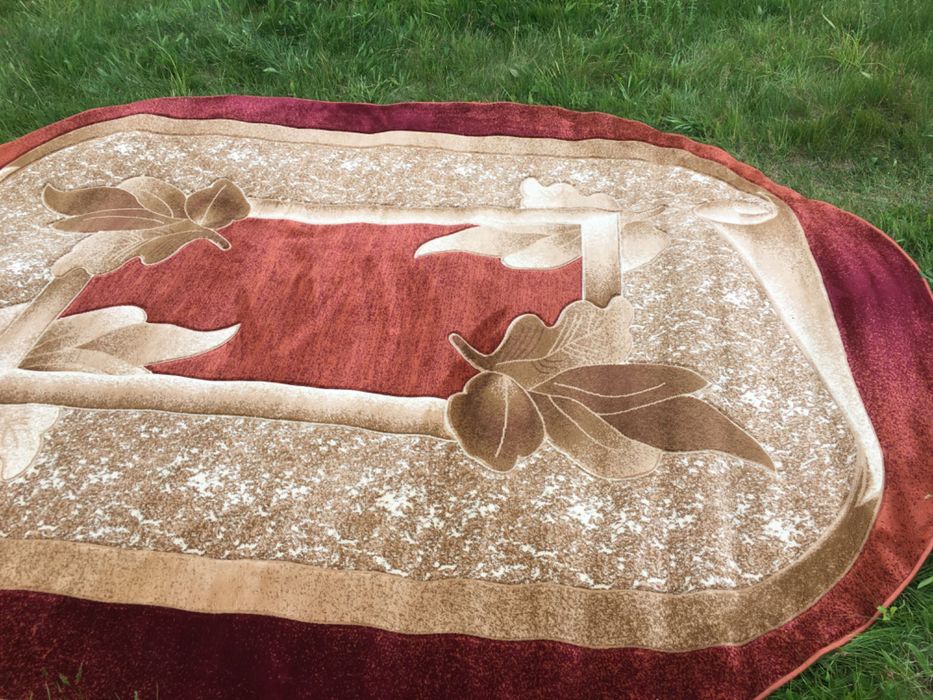 Новий ,овальнийк килим( коврик ,ковьор палац ковер)2,50х3,50 см