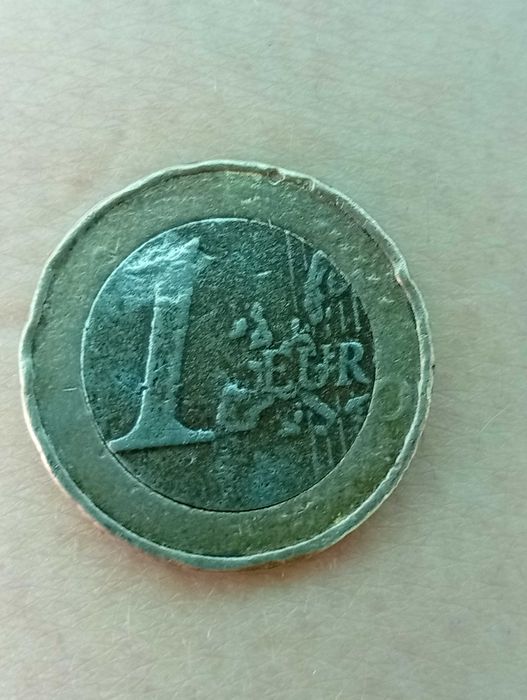 Moeda descentralizada com erros/defeitos/excessos de metal