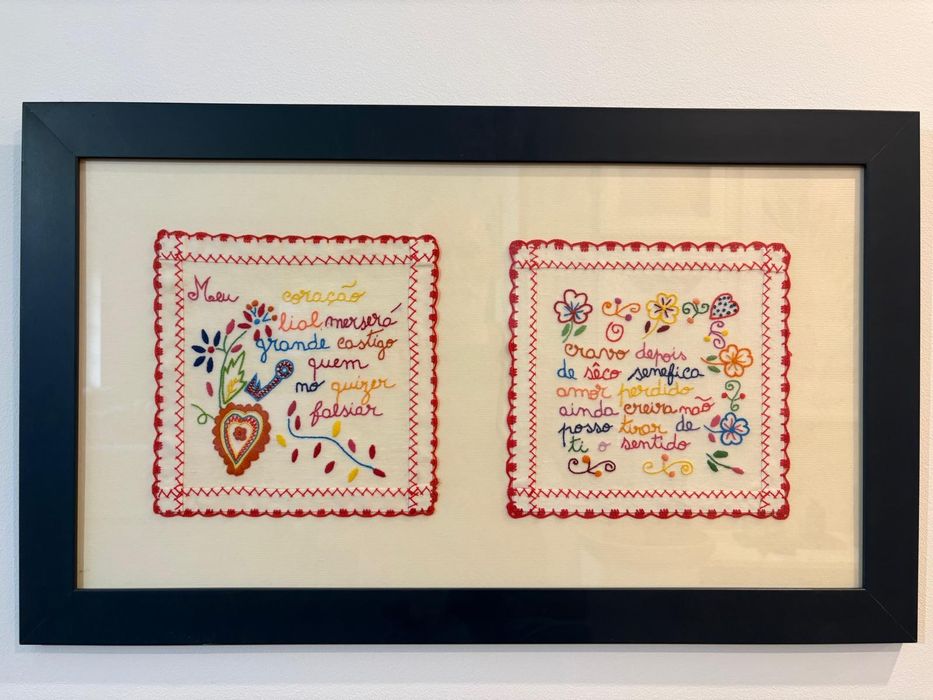 Quadro com bordados  portugueses artesanais "Lenço de Namorados"