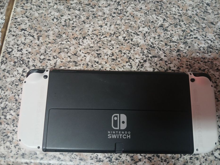 Nitendo switch oled 1