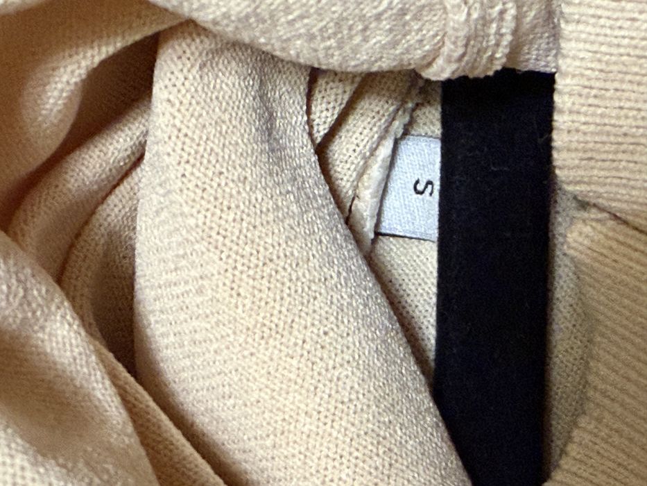 Футболка pinko бежева