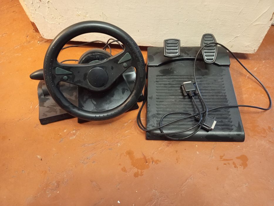 Продам игровую консоль