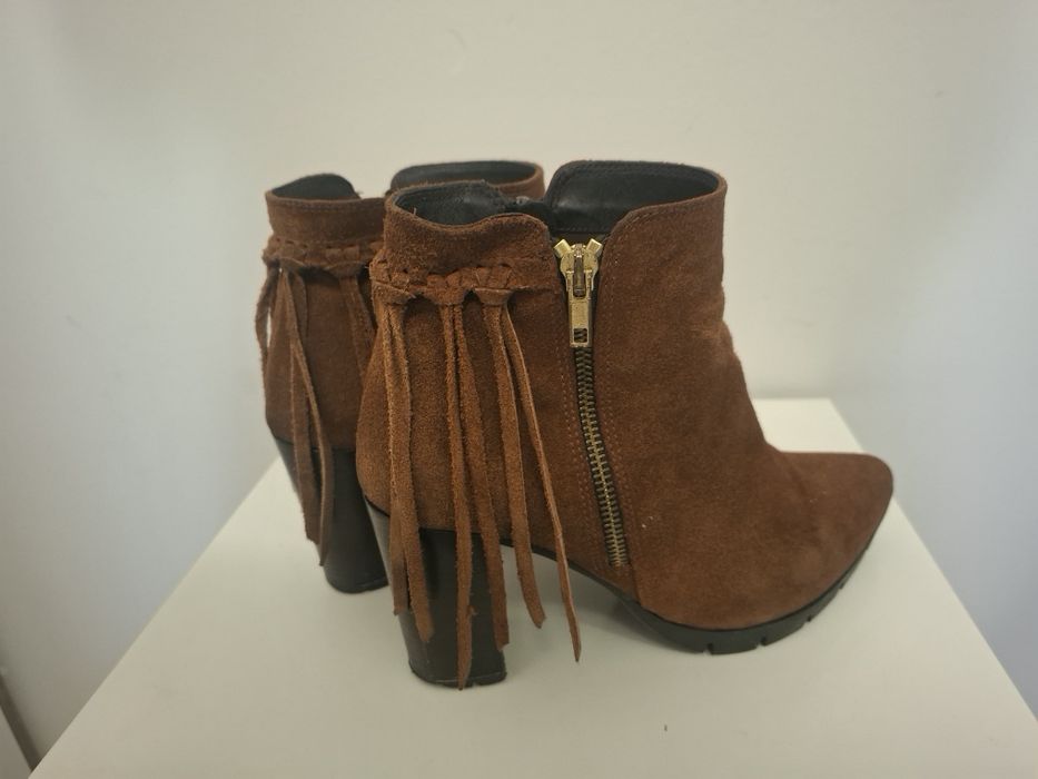 Botins 38 muito giros