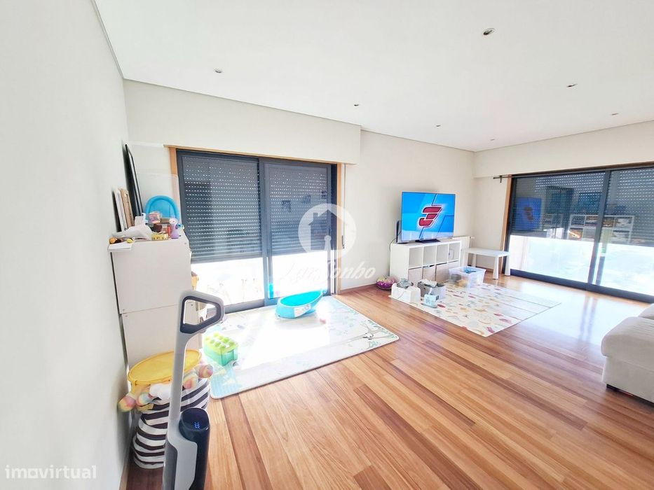 Apartamento T2 com Garagem Fechada em Vila do Conde